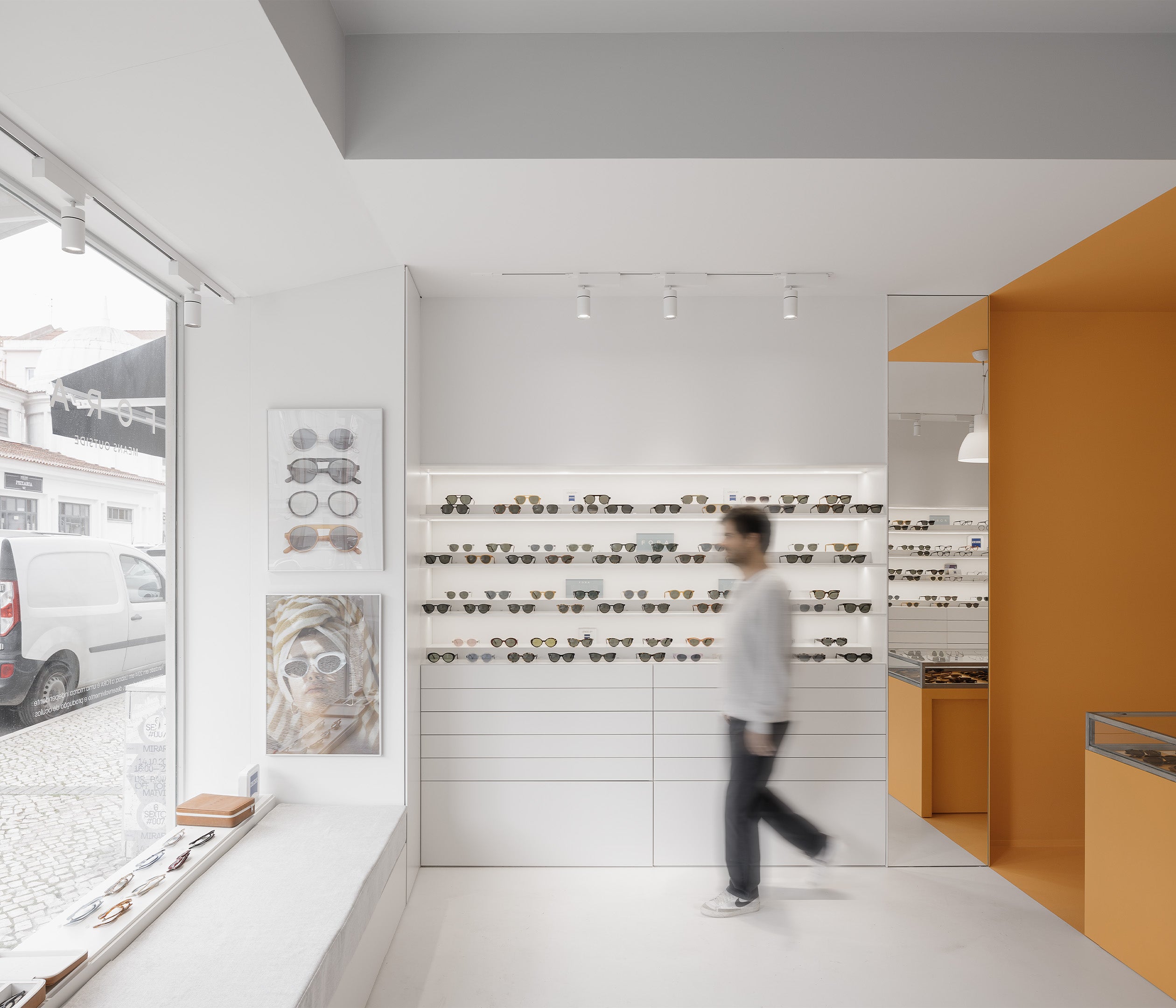 FORA Eye Exams | Book a free eye exam today